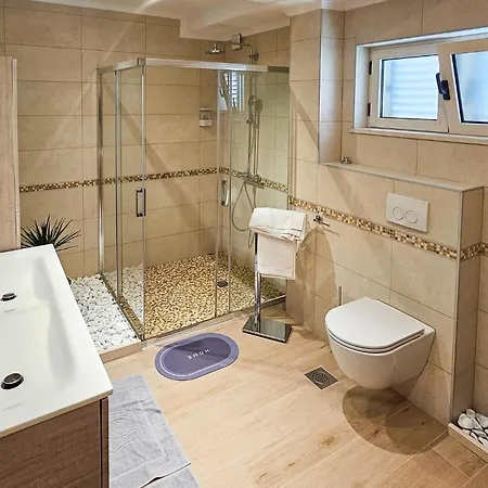 Holiday home Lovely In With Kitchen *