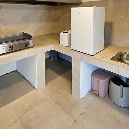 Lovely In With Kitchen Gruda