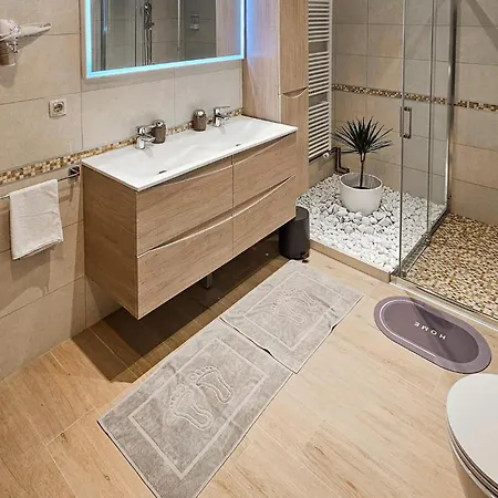 Lovely In With Kitchen